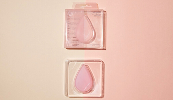 Zenpack's luxury packaging design for a pink silicone beauty blender.